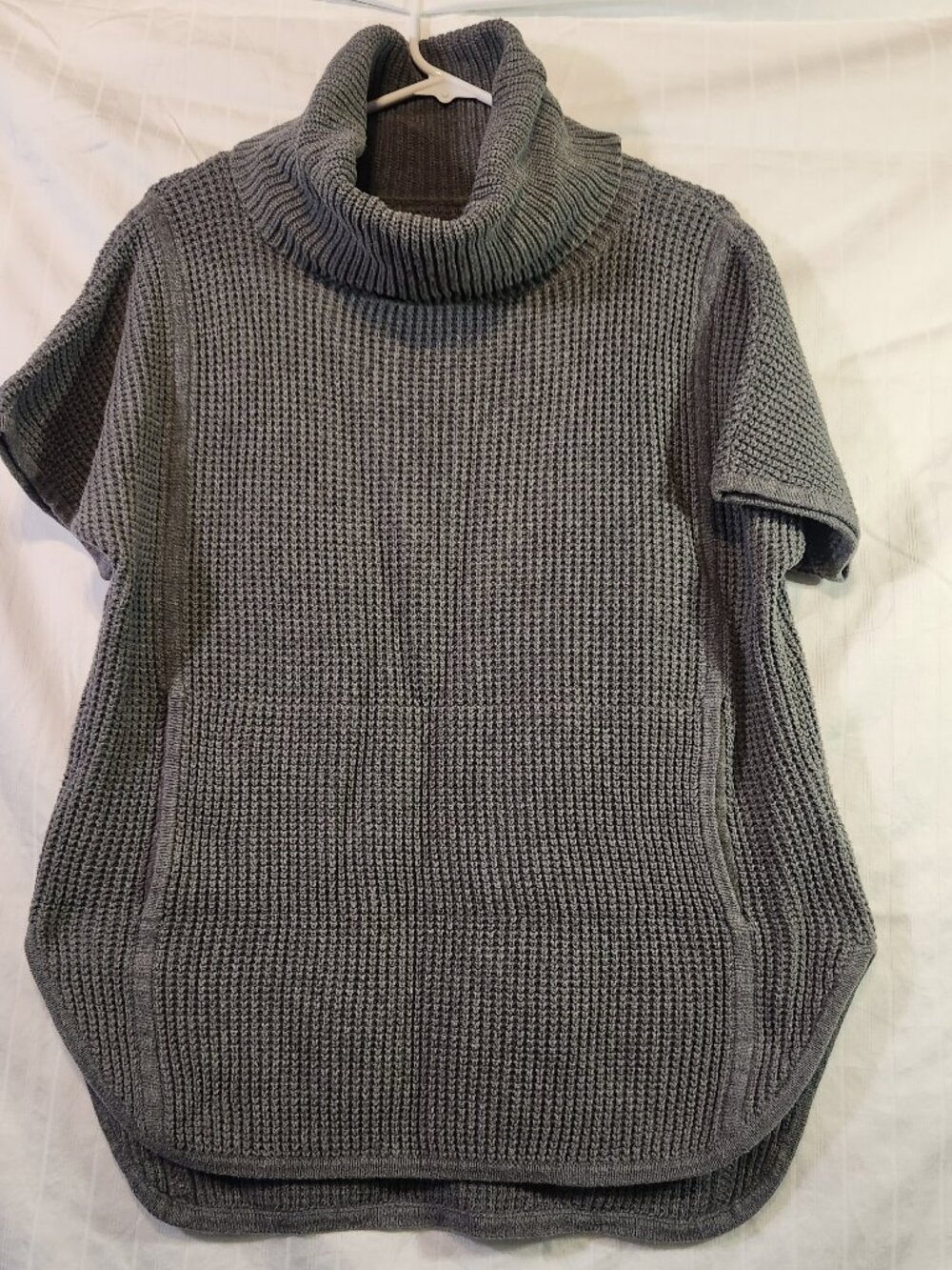 UGG Australia Grey Waffle Knit Cowl Neck Poncho Sweater Top Pockets Medium